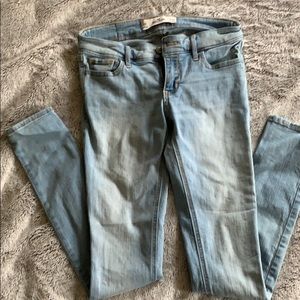 Hollister jeans
